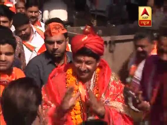A day in the campaign-filled life of Manoj Tiwari