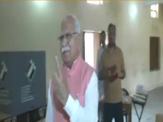 Haryana CM Manohar Lal Khattar casts his vote in Karnal