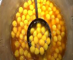 ভোটের ফল ঘোষণার আগেই মিষ্টির বরাত বিজেপি এবং তৃণমূলের 