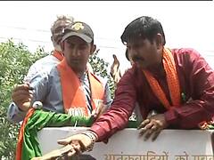 पूर्वी दिल्ली से बीजेपी उम्मीदवार गौतम गंभीर ने किया रोड शो, देखिए