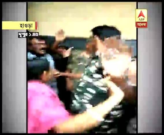 হাওড়া সদর লোকসভা কেন্দ্রের তৃণমূল প্রার্থী প্রসূন বন্দ্যোপাধ্যায়কে বুথে ঢুকতে বাধা দেওয়ার অভিযোগ কেন্দ্রীয় বাহিনীর বিরুদ্ধে, প্রতিবাদ করায় মারধরের অভিযোগ