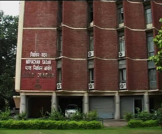 নিরাপদেই আছে ইভিএম, আশ্বাস নির্বাচন কমিশনের