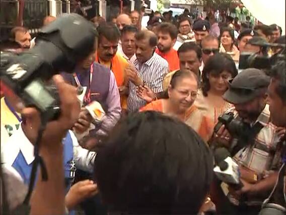 Sumitra Mahajan exercises franchise in Malwa, MP