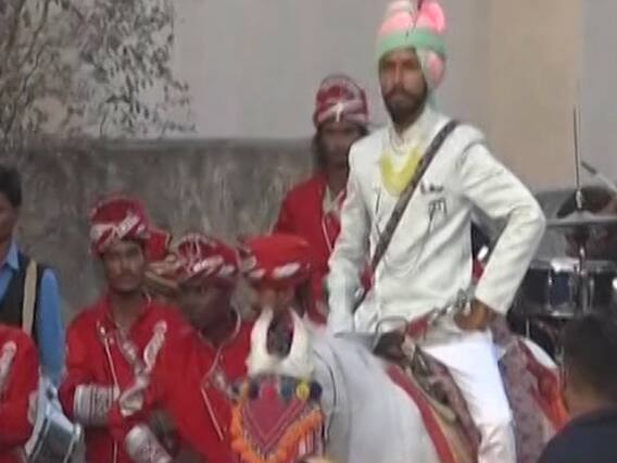 गुजरात: जाति की 'बांटने वाली राजनीति' ने दूल्हे को घोड़े से उतारा!