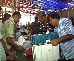 ৭১০ কোম্পানি কেন্দ্রীয় বাহিনীর কড়া নিরাপত্তায় কাল রাজ্যের ৯টি আসনে ভোট গ্রহণ