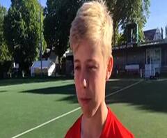 ইংল্যান্ড-জুড়ে বিশ্বকাপ-জ্বর, হকি স্টিক দিয়েই ক্রিকেট খেলছে ওয়েলসের জুনিয়র জাতীয় হকি টিম