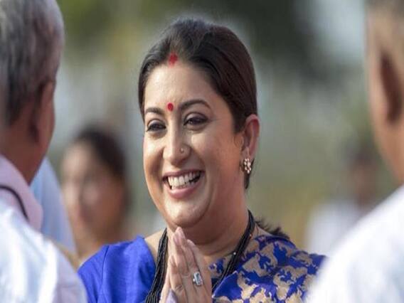 Smriti Irani tweets a poem line after favourable trends 