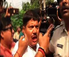 হাতাহাতির জেরে মুখ ফাটল ব্যারাকপুরের বিজেপি প্রার্থী অর্জুন সিংহের