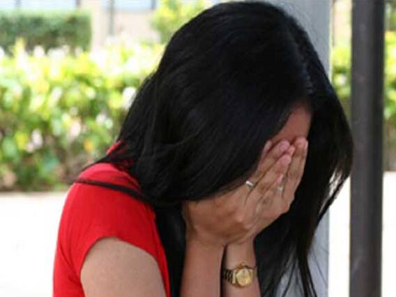 વડોદરાઃ કોલેજિયન યુવતીએ કોની સામે નોંધાવી બળાત્કારની ફરિયાદ? જુઓ વીડિયો