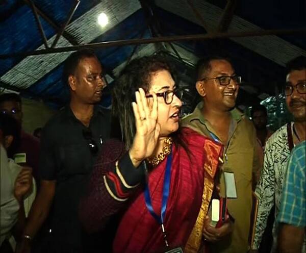 Lok Sabha Election 2019- I was confident about my victory: Satabdi Roy ‘জেতার ব্যাপারে আশাবাদী ছিলাম, কেবল ব্যবধানের ব্যাপারে ভাবছিলাম’, বললেন তৃণমূল প্রার্থী শতাব্দী রায়