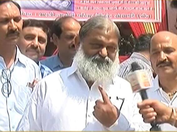 Haryana minister Anil Vij casts his vote, says election is between nationalism & anti-nationalism
