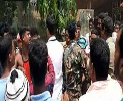  পশ্চিম মেদিনীপুরের পিংলায় প্রহৃত কংগ্রেস প্রার্থী, অভিযোগ তৃণমূলের বিরুদ্ধে