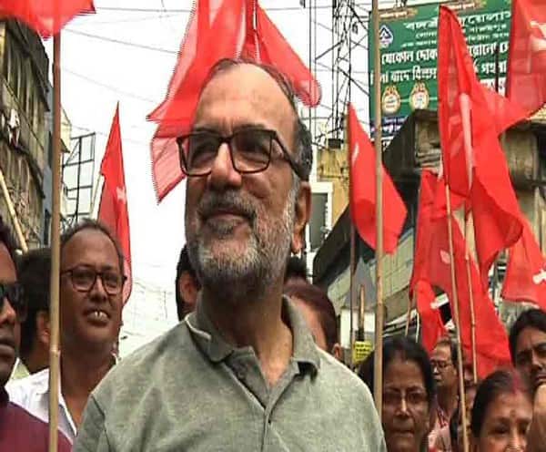 যাদবপুরের সিপিএম প্রার্থী বিকাশরঞ্জন ভট্টাচার্যকে সমর্থন করে খোলা চিঠি সমাজের বিশিষ্টদের একাংশের, কী লিখেছেন তাঁরা, দেখব lok sabha election 2019- Kaar Dokhole Delhi- renowned personalities writes open letter to Bikash Ranjan Bhattacharya in his support যাদবপুরের সিপিএম প্রার্থী বিকাশরঞ্জন ভট্টাচার্যকে সমর্থন করে খোলা চিঠি সমাজের বিশিষ্টদের একাংশের, কী লিখেছেন তাঁরা, দেখব