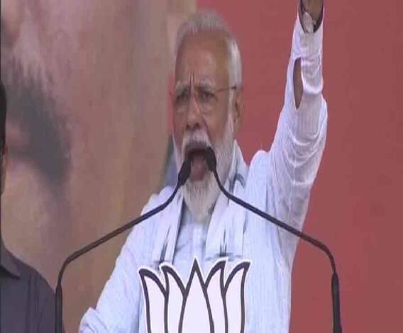 ফের নির্বাচন কমিশনের ক্লিনচিট মোদিকে, প্রধানমন্ত্রীর বিরুদ্ধে আরও দুটি অভিযোগ খারিজ