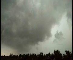 ওড়িশা উপকূলে আছড়ে পড়ার পর, এ রাজ্যেও আঘাত হানতে পারে ঘূর্ণিঝড় ফণী