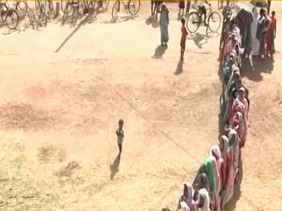 Long queues witnessed in Jharkhand's Godda