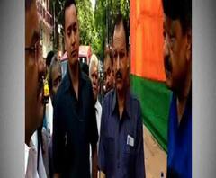 বিজেপির মঞ্চ তৈরি ঘিরে পুলিশের সঙ্গে বচসা কৈলাস বিজয়বর্গীয়র, বিজেপির হোর্ডিং-ফ্লেক্স সরাচ্ছে পুলিশ