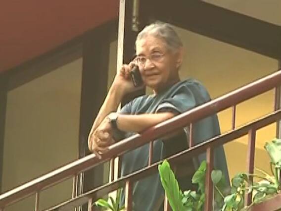 Caught on Camera: Sheila Dikshit at her home ahead of polling in sixth phase