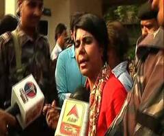 কেশপুরে তৃণমূলের মহিলা সদস্যদের বিরুদ্ধে তাঁকে ও তাঁর এজেন্টকে মারধরের অভিযোগ বিজেপি প্রার্থী ভারতী ঘোষের, পরিস্থিতি সামাল দিতে ব্যর্থ কেন্দ্রীয় বাহিনী ও রাজ্য পুলিশ