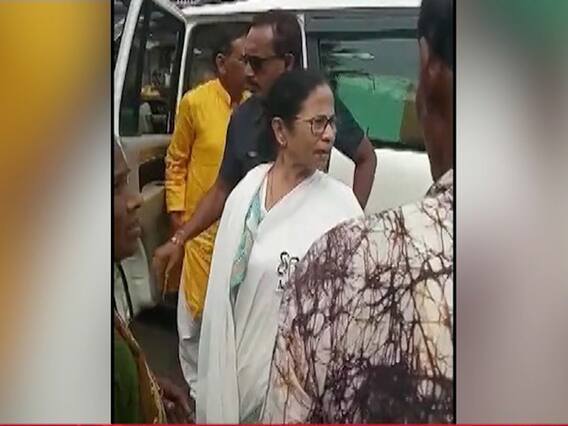 Modi, Mamata go after each other in battleground West Bengal | Master Stroke