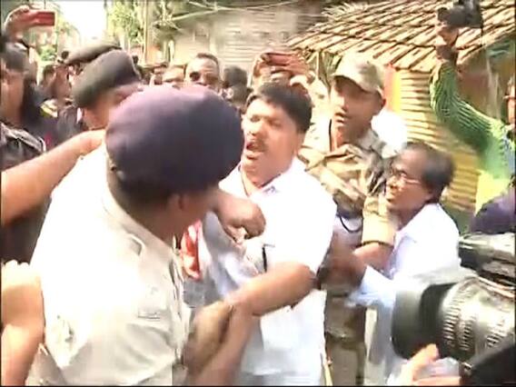 Clash between TMC-BJP workers in Barrackpore, Arjun Singh gets injured 