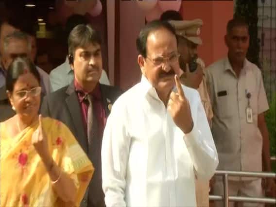Venkaiah Naidu exercises franchise in phase 6 polling
