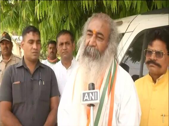 Shatrughan Sinha should stop fooling Rahul, says Pramod Krishnam