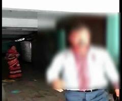 ব্যারাকপুরে বহুতল বাড়ির নীচে আক্রান্ত স্থানীয় বাসিন্দারা, আহত শিক্ষক সহ বেশ কয়েকজন, অভিযোগের তির তৃণমূলের দিকে