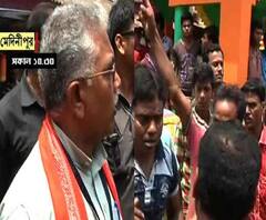 মেদিনীপুরে বিজেপি প্রার্থীকে দেখে তৃণমূলের ‘গো ব্যাক’ স্লোগান, দিলীপ ঘোষের পাল্টা ‘জয় শ্রী রাম’ 