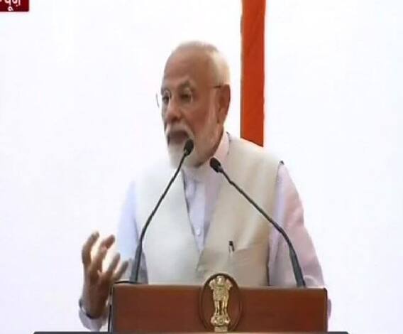 আজ রাষ্ট্রপতি রামনাথ কোবিন্দের সঙ্গে দেখা করে সরকার গড়ার দাবি জানাবেন নরেন্দ্র মোদি