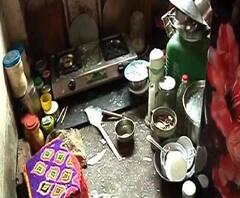 ভোটের আগের দিন হালিশহরে অর্জুন সিংহ-পুলিশ বচসা, নীরব দর্শক বাহিনী