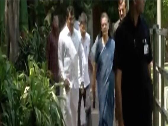 Sonia Gandhi reaches Cong headquarters to attend CWC meeting