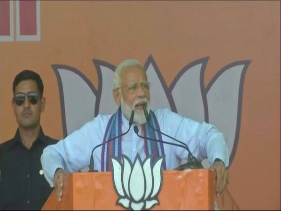 Samajwadi Party has betrayed Behenji, is silent on Congress: Modi in Pratapgarh 