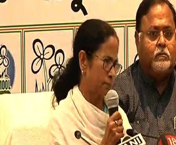 ৬ মাস ধরে ক্ষমতাহীন, মুখ্যমন্ত্রী হিসেবে কাজ করার আর ইচ্ছে নেই, ইস্তফা দিতে চেয়েছিলাম, দল মানেনি: মমতা