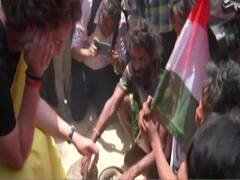 इलेक्शन टॉप 10: प्रियंका गांधी के सांप वाले वीडियो पर पीएम मोदी ने साधा निशाना