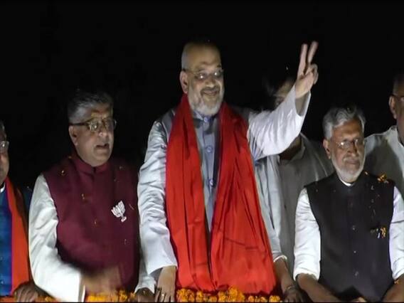 बिहार: पटना में रविशंकर प्रसाद के समर्थन में बीजेपी अध्यक्ष अमित शाह ने किया रोड शो