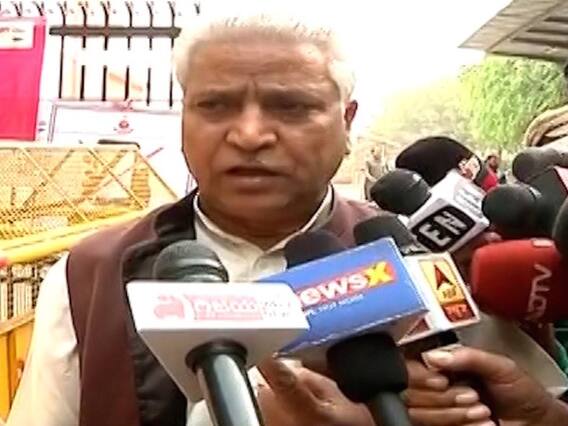 दिल्ली: बीजेपी के संगठन मंत्री राम लाल ने डाला वोट, लोगों से भी की अपील