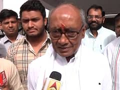 Digvijaya Singh evades political questions, says '100% jeetunga'