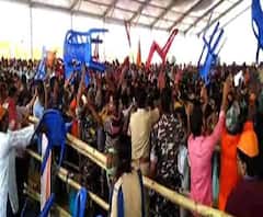 পুরুলিয়ায় প্রধানমন্ত্রীর সভায় বিশৃঙ্খলা, সভাস্থলে ছোড়া হল চেয়ার, জলের পাউচ