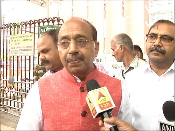 Chor Chor Mausere Bhai: Goel on opposition supporting Banerjee