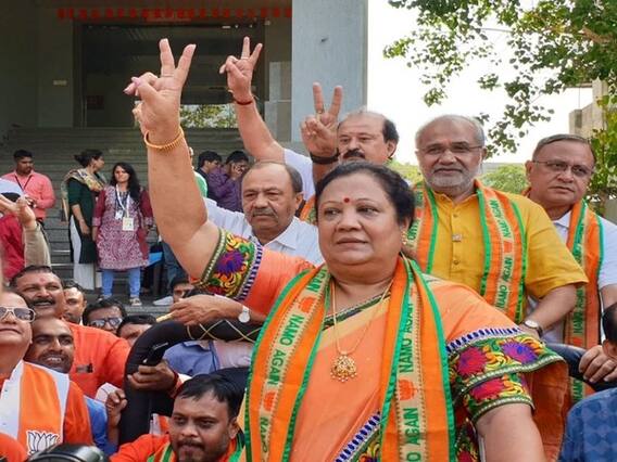 દર્શનાબેનની જીત થતાં સુરતવાસીઓએ ગરબે રમીને જીતની ઉજવણી કરી, જુઓ વીડિયો