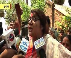 হুগলিতে বুথ থেকে প্রিসাইডিং অফিসারকে বার করে দেওয়ার অভিযোগ বিজেপি প্রার্থী লকেট চট্টোপাধ্যায়ের বিরুদ্ধে