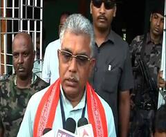 হার বাঁচাতে হিংসার পথ বেছে নিচ্ছে তৃণমূল, নির্বাচন কমিশনে সব জানানো হচ্ছে, ঝাড়গ্রামের ঘটনা প্রসঙ্গে প্রতিক্রিয়া দিলীপ ঘোষের