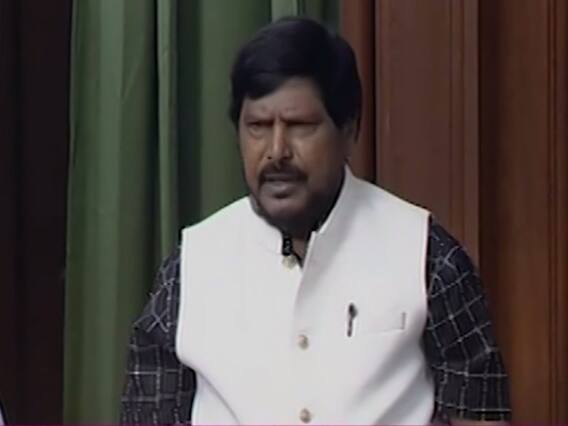 'मोदी जी आपका दिला विशाल, राहुल जी आप रहें खुशहाल', देखिए किसने कही ये बात जिस पर हंस पड़े सभी सांसद