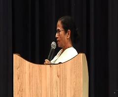 'আমরাও ভুল করেছি', নাম না করে মুকুল-শুভ্রাংশু, অর্জুন সিংহের প্রসঙ্গ এনে স্বীকারোক্তি মমতার