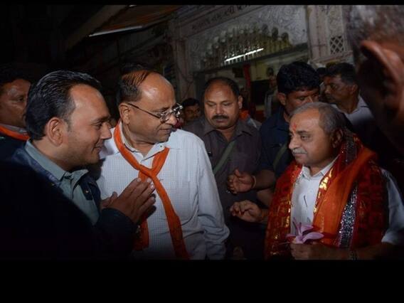 નાયબ મુખ્યમંત્રી નીતિન પટેલનો આજે જન્મ દિવસ, ભાજપના કાર્યકરોમાં ખુશીનો માહોલ, જુઓ વીડિયો