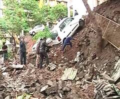 Pune | पुण्यातील कोंढव्यामध्ये मजुरांच्या झोपड्यांवर कंपाऊंडची भिंत कोसळून 15 ठार | ABP Majha 