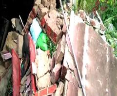 মল্লারপুরে বিস্ফোরণে উড়ে গেল ক্লাব ঘরের ছাদ!