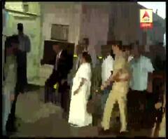 পরিবহ মুখোপাধ্যায়কে দেখতে গেলেন মুখ্যমন্ত্রী মমতা বন্দ্যোপাধ্যায়