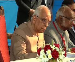 রাজ্যে ক্রমাগত অশান্তি, হস্তক্ষেপ রাজভবনের, বৃহস্পতিবার বিকেলে কংগ্রেস, তৃণমূল, সিপিএম, বিজেপি-কে নিয়ে বৈঠক রাজ্যপালের 